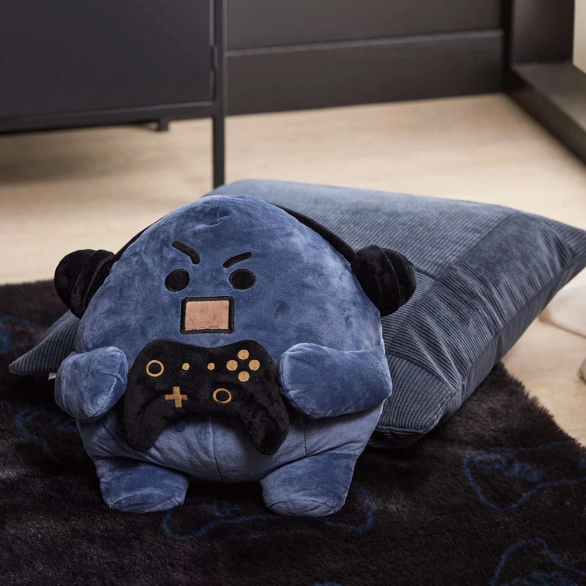 Leo Cushion mysite